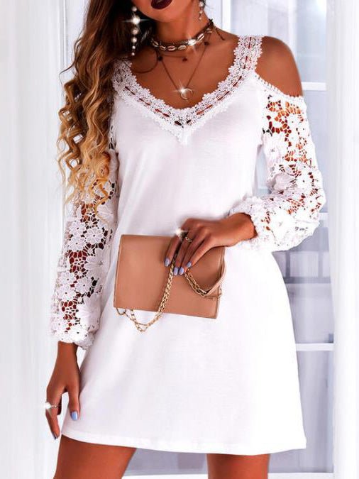 Beautifully Finished Dress in a Timeless Design