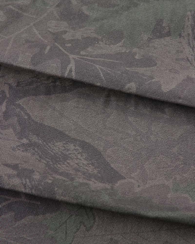 Effortlessly Elegant Pants with a Timeless Design
