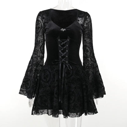 Classic Vintage Dress with a Flattering Fit
