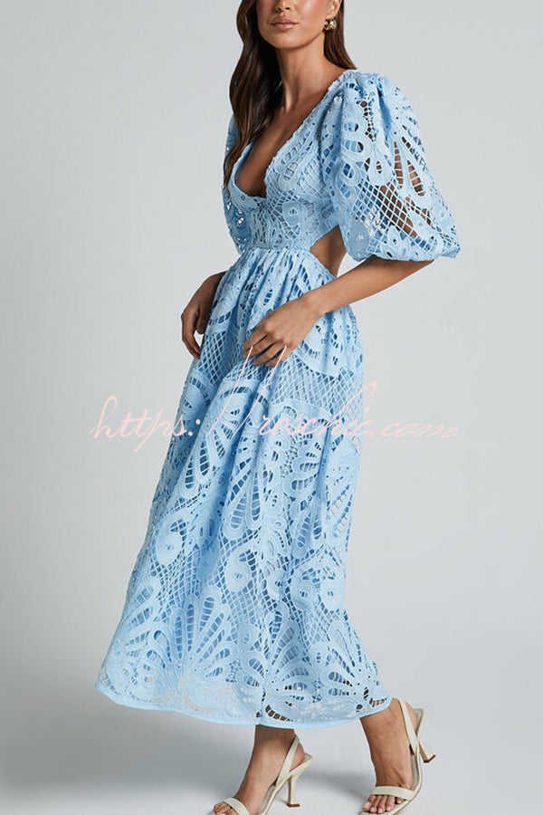 Classic Vintage & Enduringly Stylish Dress