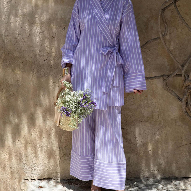 Well Tailored Pants with a Graceful Silhouette