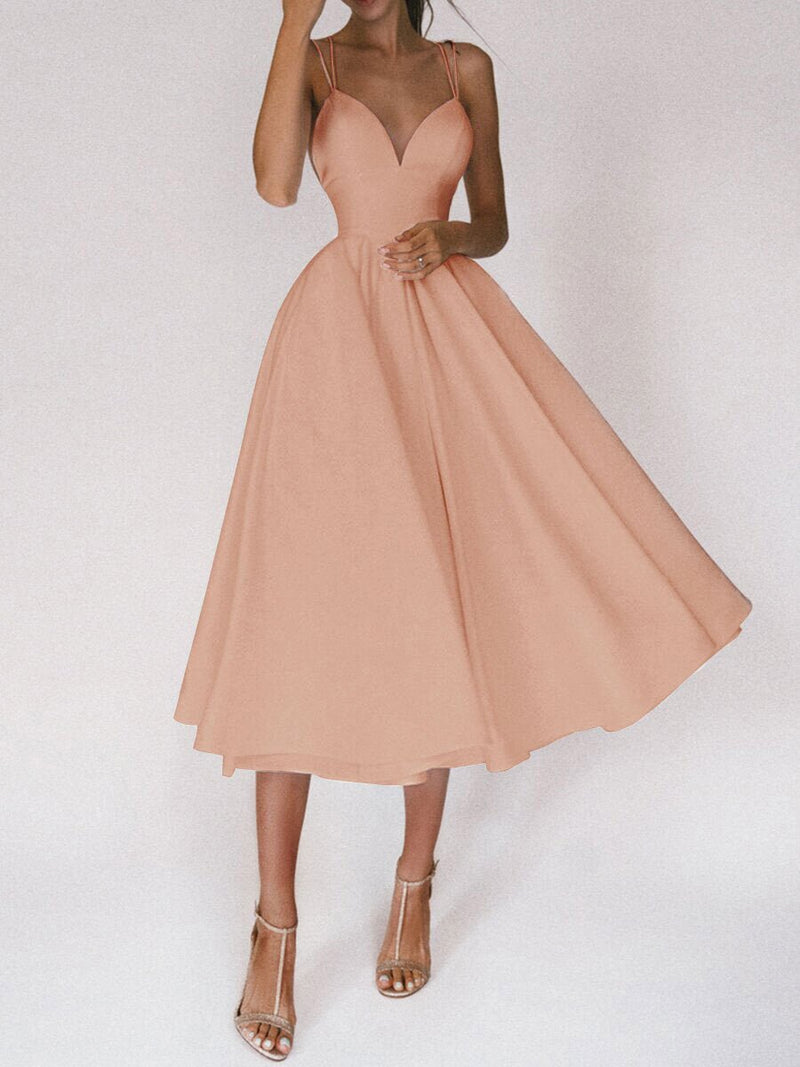 Well Tailored Dress with a Graceful Silhouette