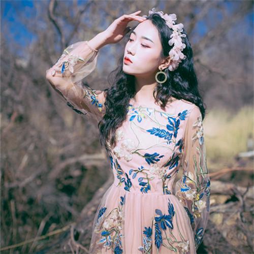 Beautifully Crafted Dress in a Classic Style