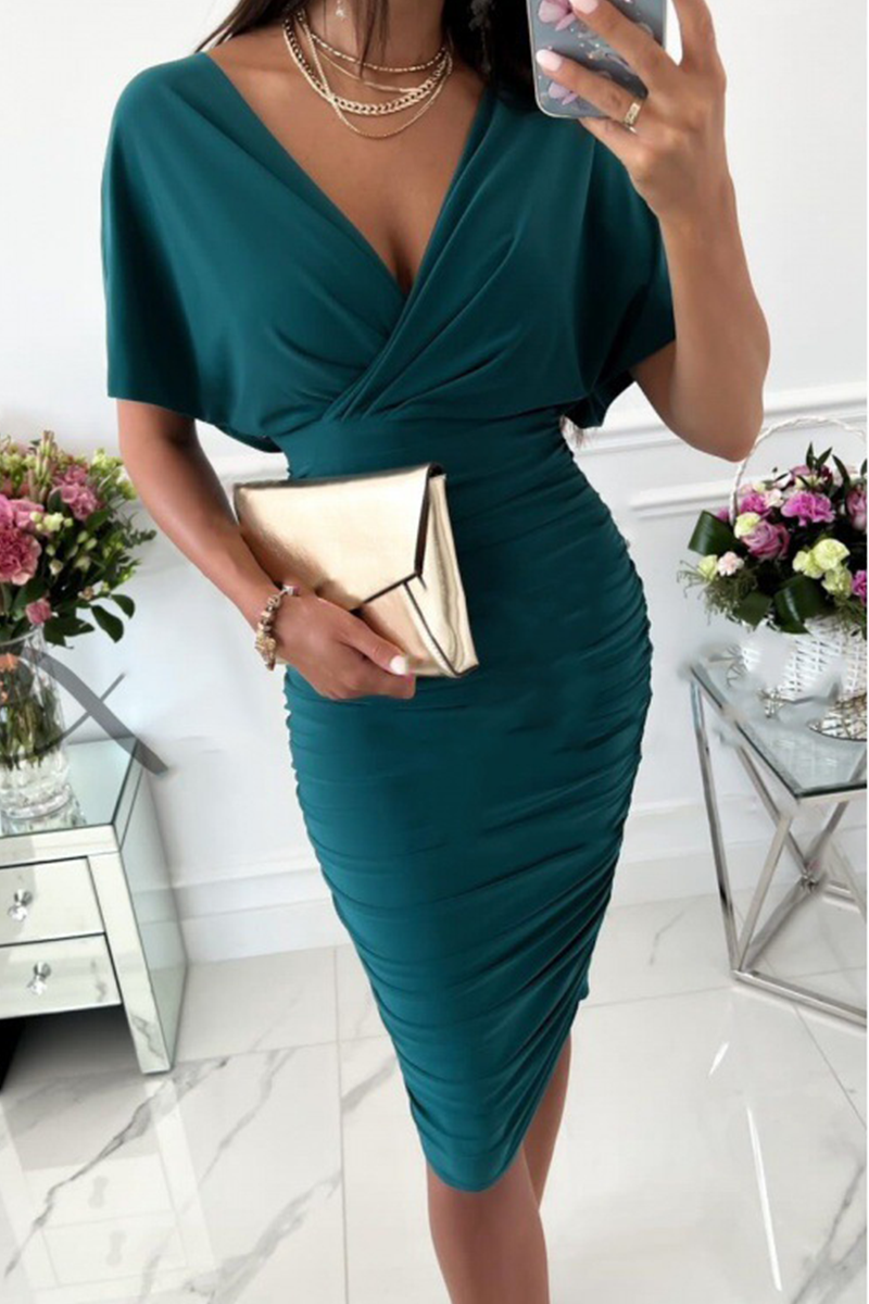 Polished Dress with an Effortless Classic Look