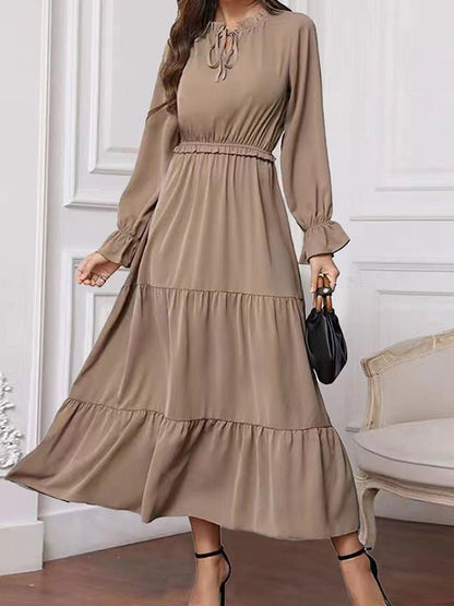 Sophisticated Dress with a Clean Classic Look