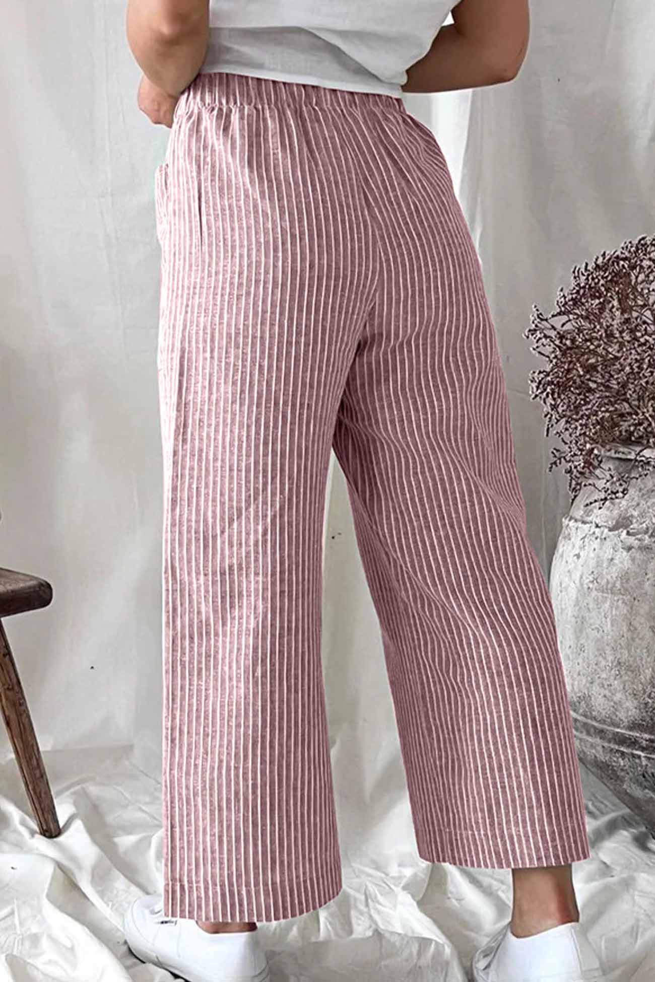 Elegantly Styled Pants for Everyday Wear