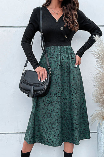 Sophisticated Dress with a Clean Classic Look