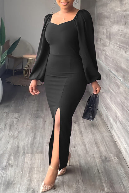 Well Tailored Dress with a Graceful Silhouette