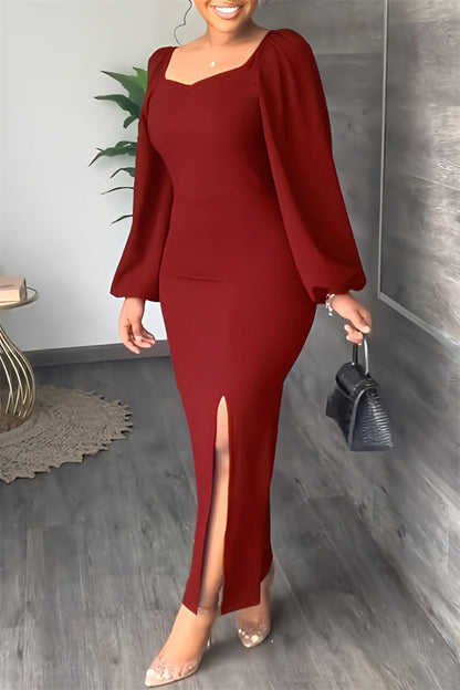 Well Tailored Dress with a Graceful Silhouette