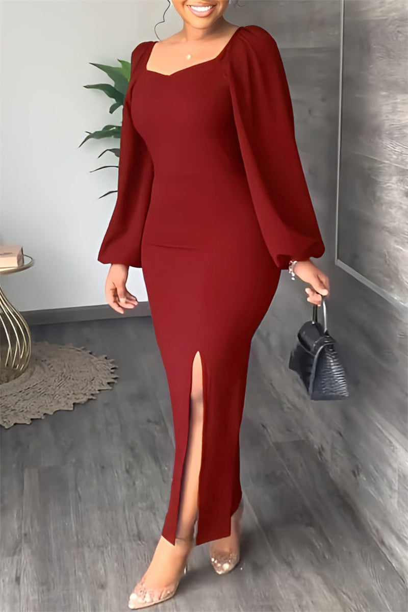 Well Tailored Dress with a Graceful Silhouette