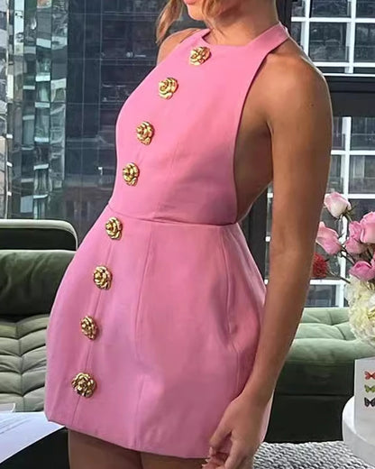 Beautifully Finished Dress in a Timeless Design