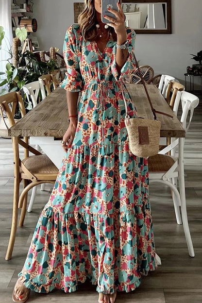 Classic Vintage Dress with a Flattering Fit