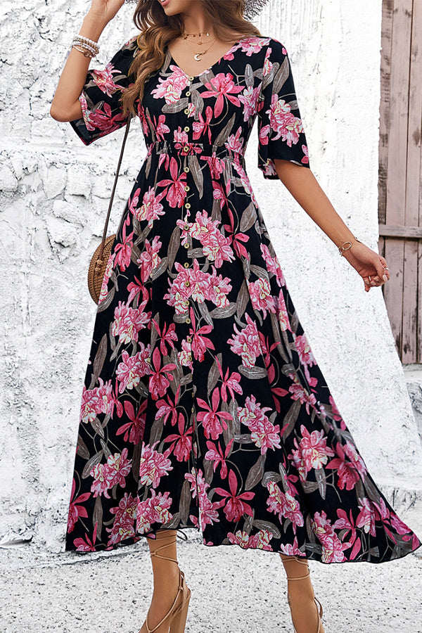 Effortlessly Elegant Dress with a Timeless Design
