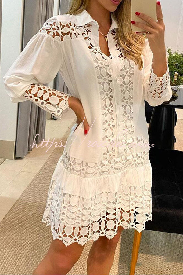 Beautifully Finished Dress in a Timeless Design