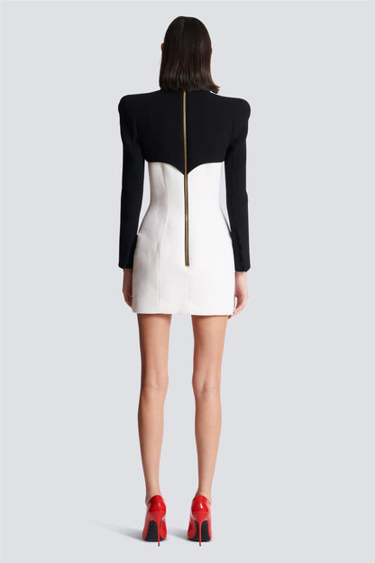 Well Tailored Dress with a Graceful Silhouette