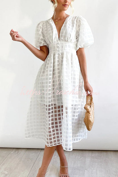 Classic Vintage & Enduringly Stylish Dress