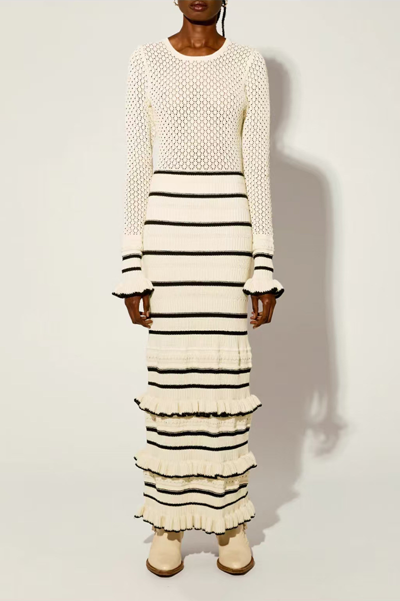 Well Tailored Dress with a Graceful Silhouette