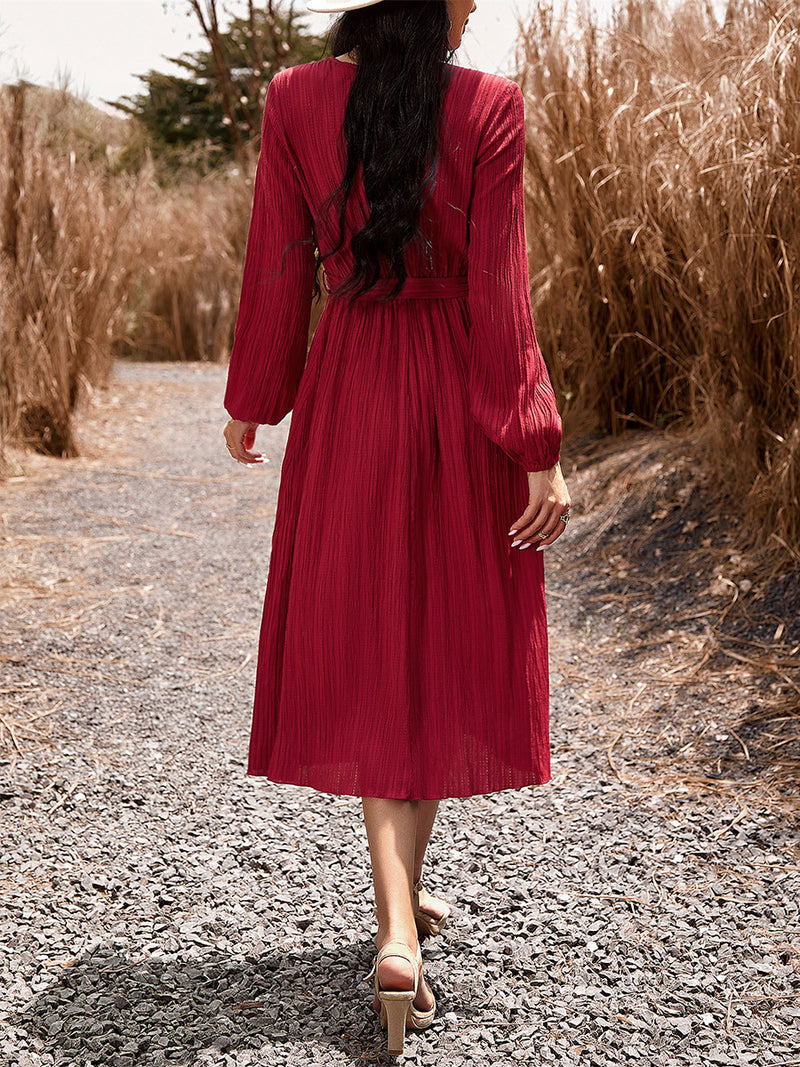 Gracefully Styled Dress for Any Occasion