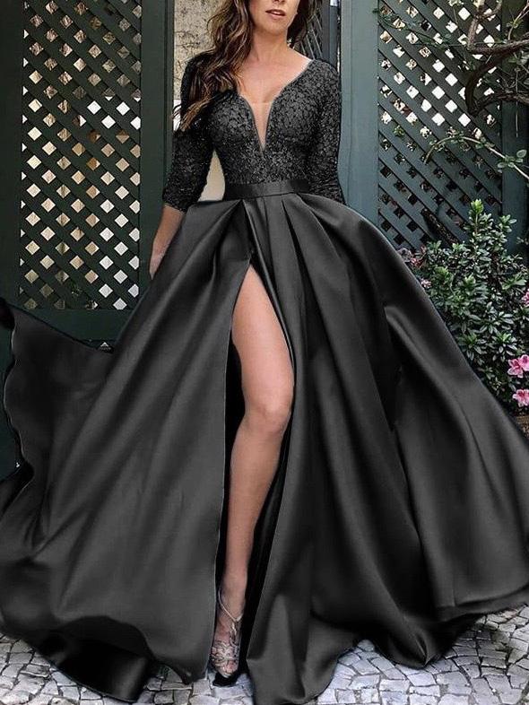 Well Tailored Dress with a Graceful Silhouette