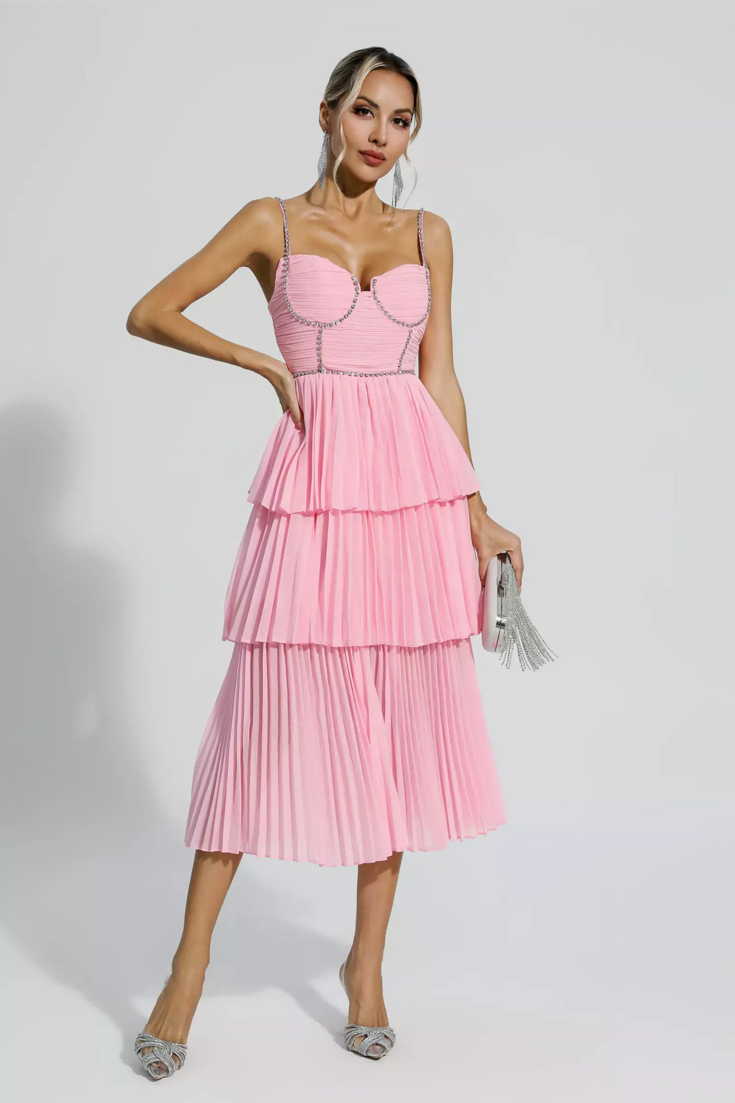 Gracefully Styled Dress for Any Occasion