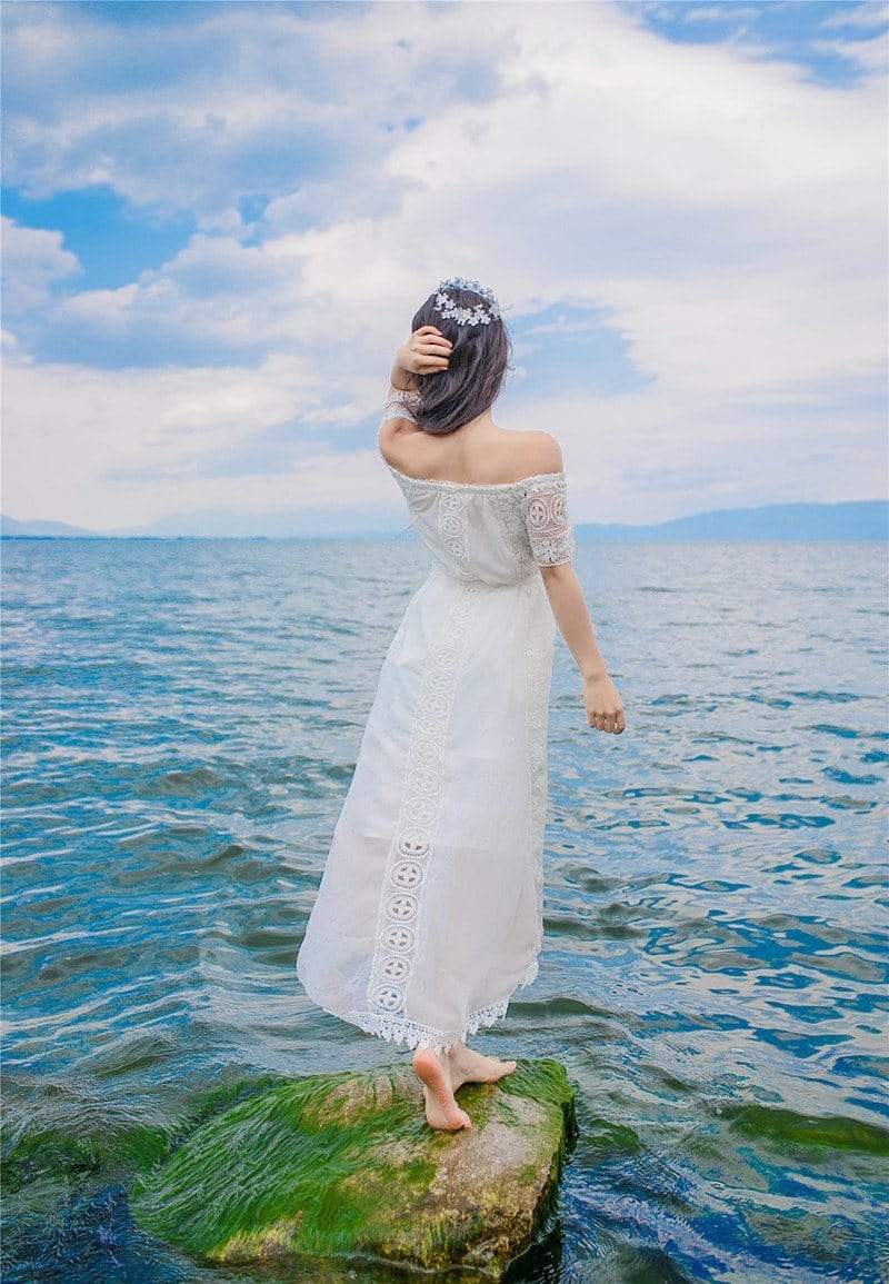 Elegantly Styled Dress for Everyday Wear
