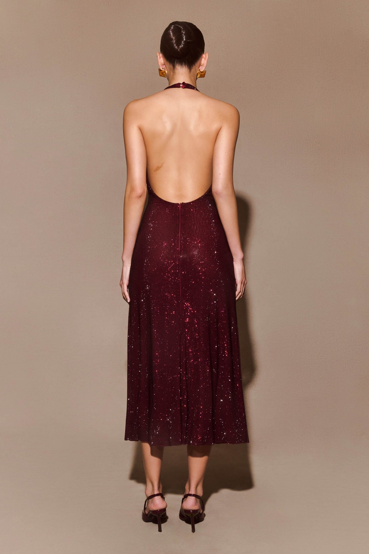 Gracefully Styled Dress for Any Occasion