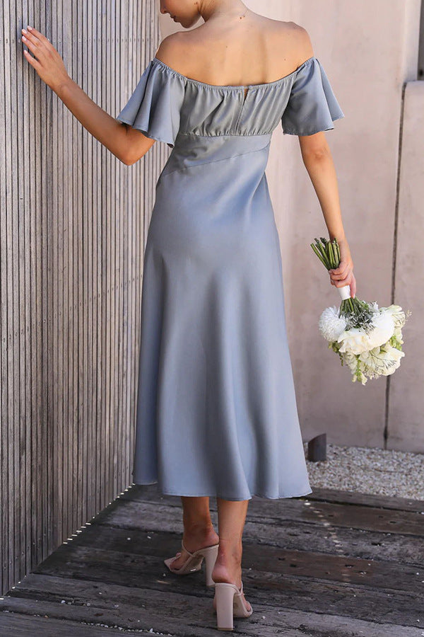 Sophisticated Dress with a Clean Classic Look