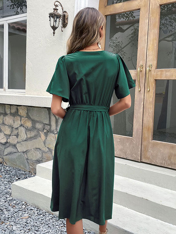A Vintage Style Dress with Delicate Timeless Details