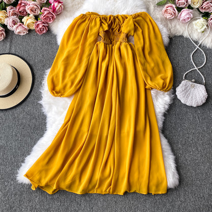 Classic Vintage Dress with a Flattering Fit