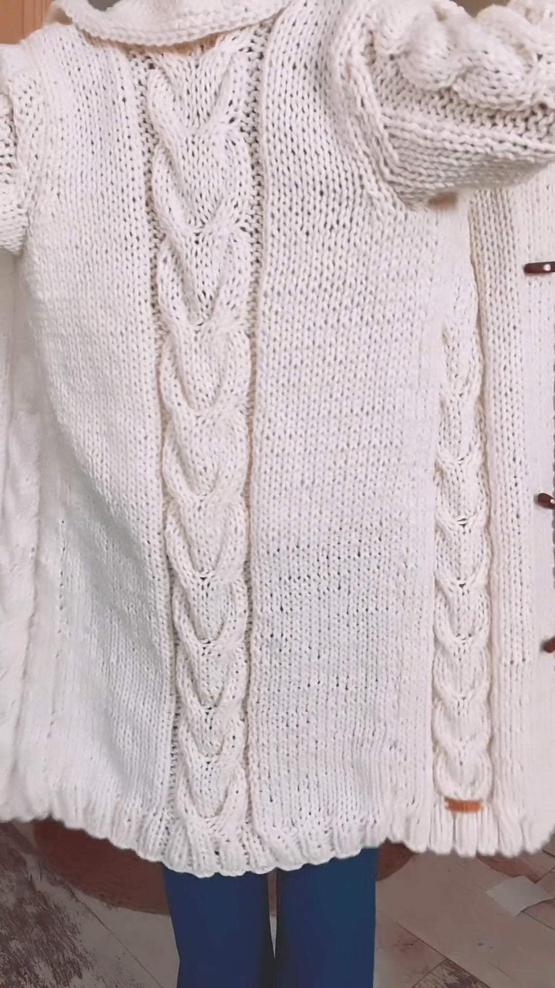 Beautifully Crafted Cardigan in a Classic Style