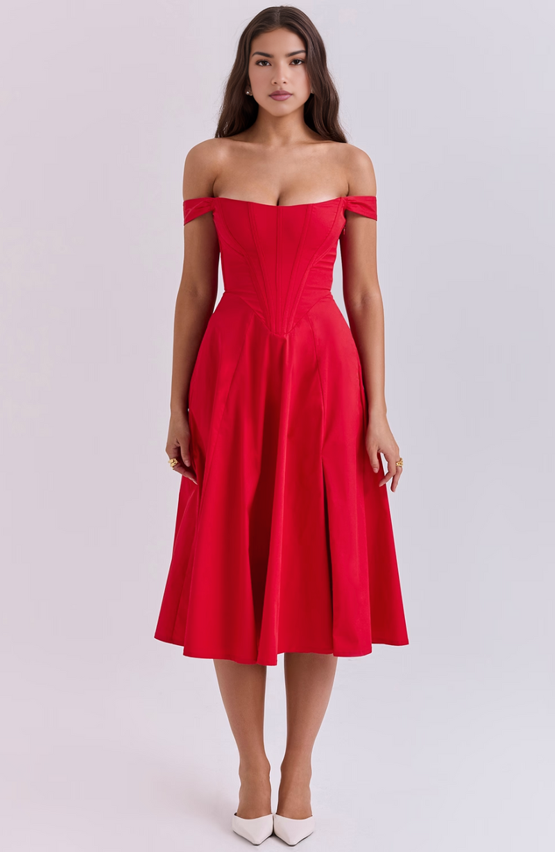 Beautifully Finished Dress in a Timeless Design