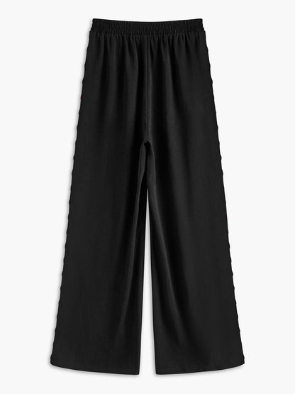 Polished Pants with an Effortless Classic Look