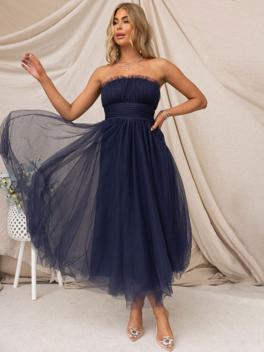 Gracefully Styled Dress for Any Occasion