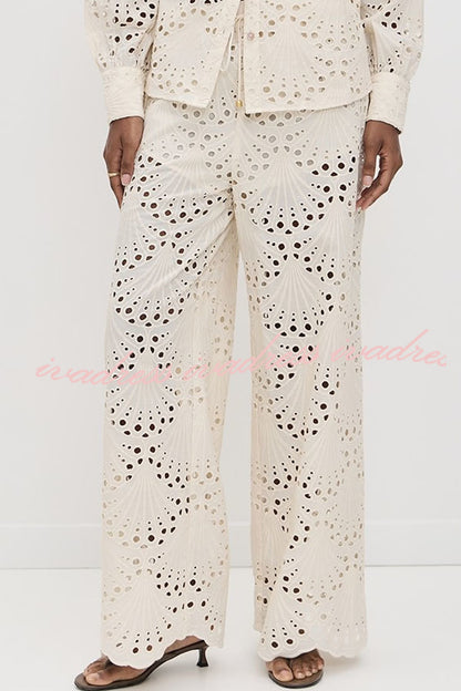 Sophisticated Pants with a Clean Classic Look