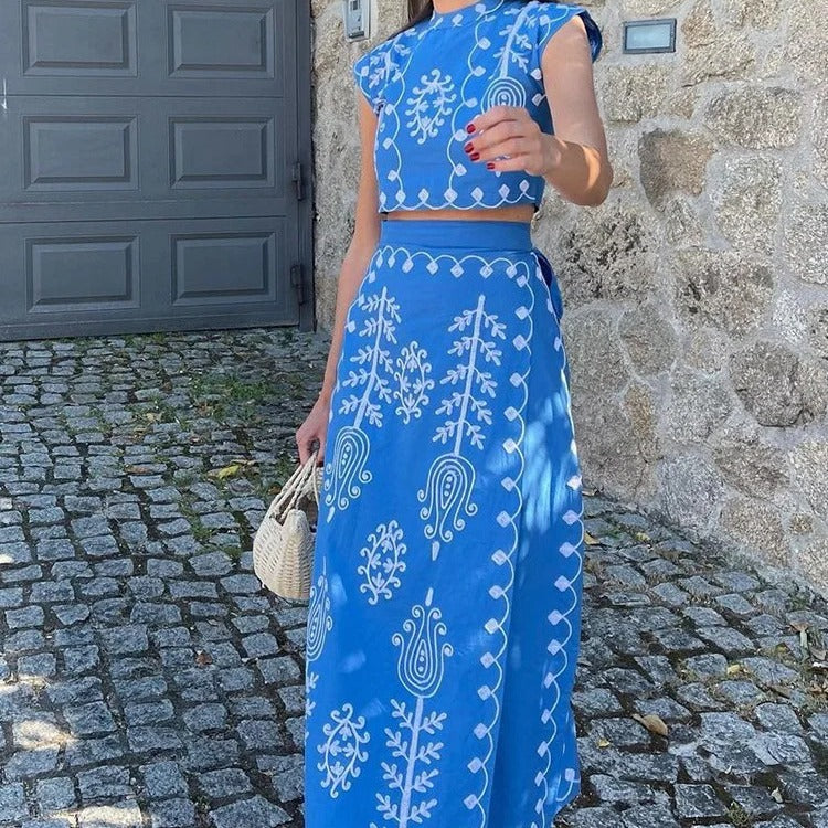 Classic Vintage Garment with a Flattering Fit
