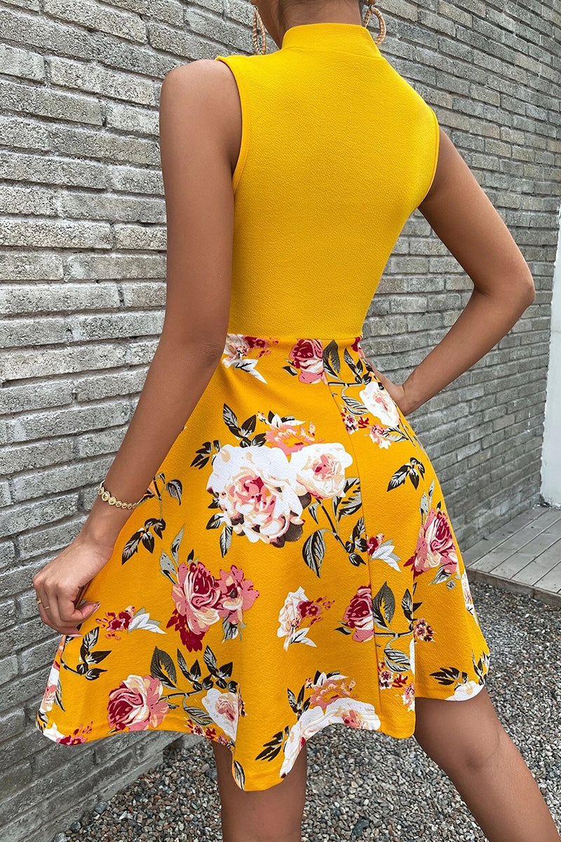 Classic Vintage Dress with a Flattering Fit