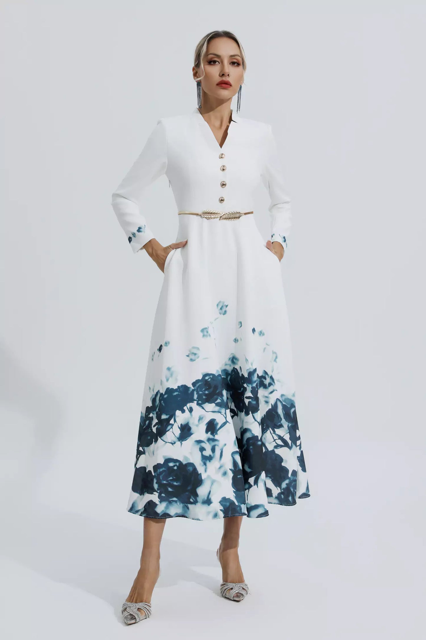 Classic Vintage Dress with a Flattering Fit