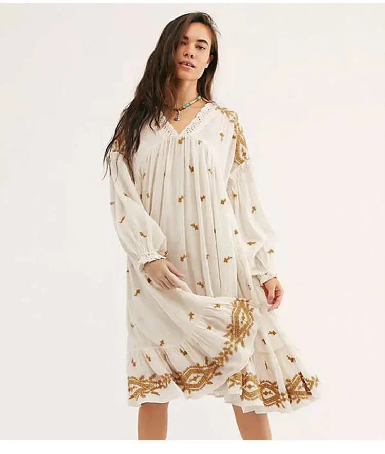 Classic Vintage Dress with a Flattering Fit