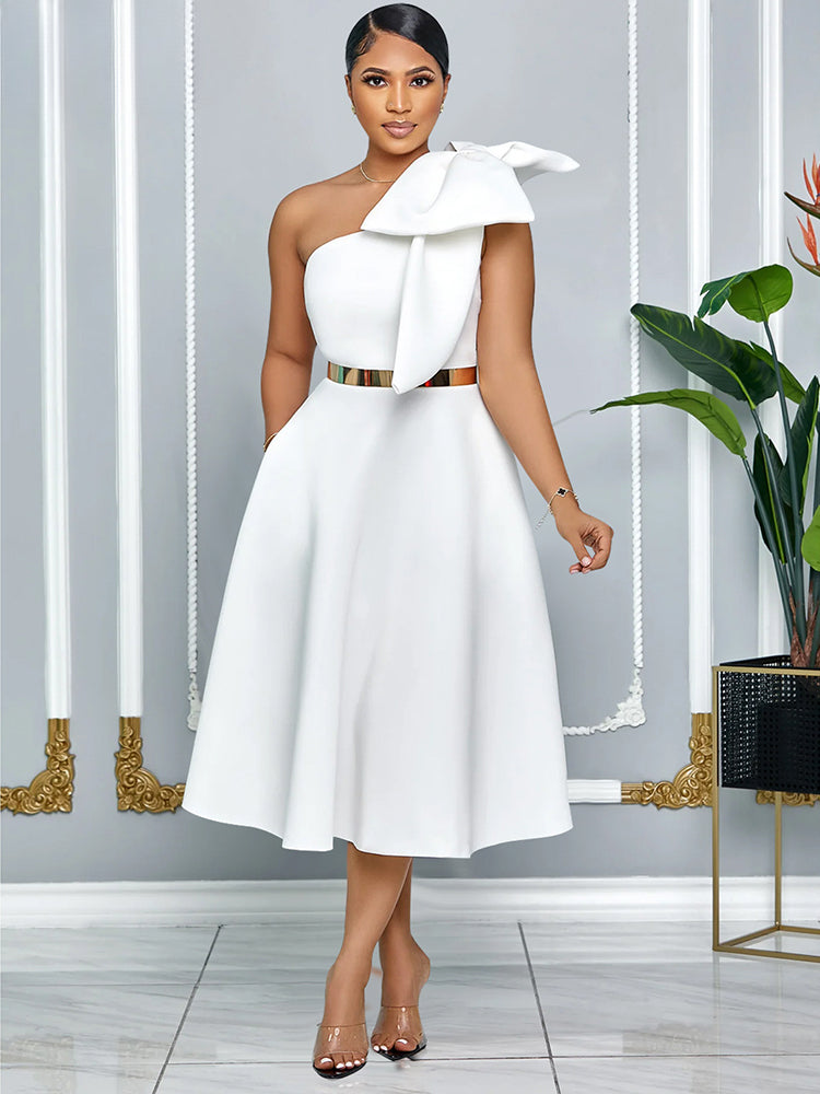 Effortlessly Elegant Dress with a Timeless Design