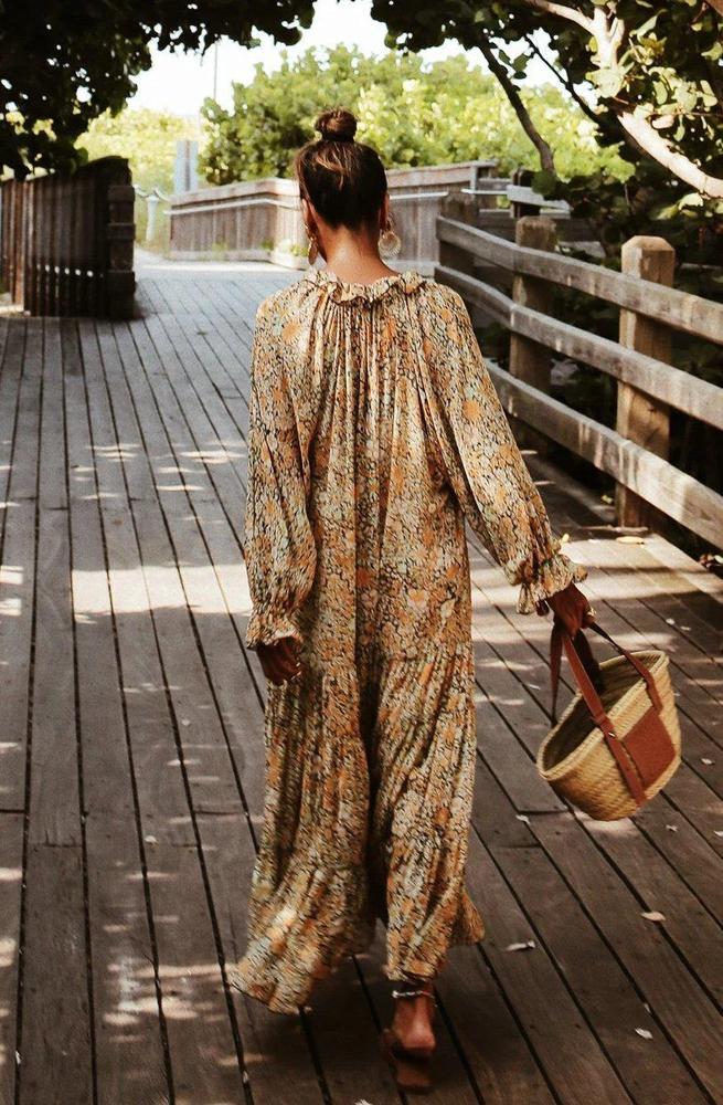 Classic Vintage & Enduringly Stylish Dress