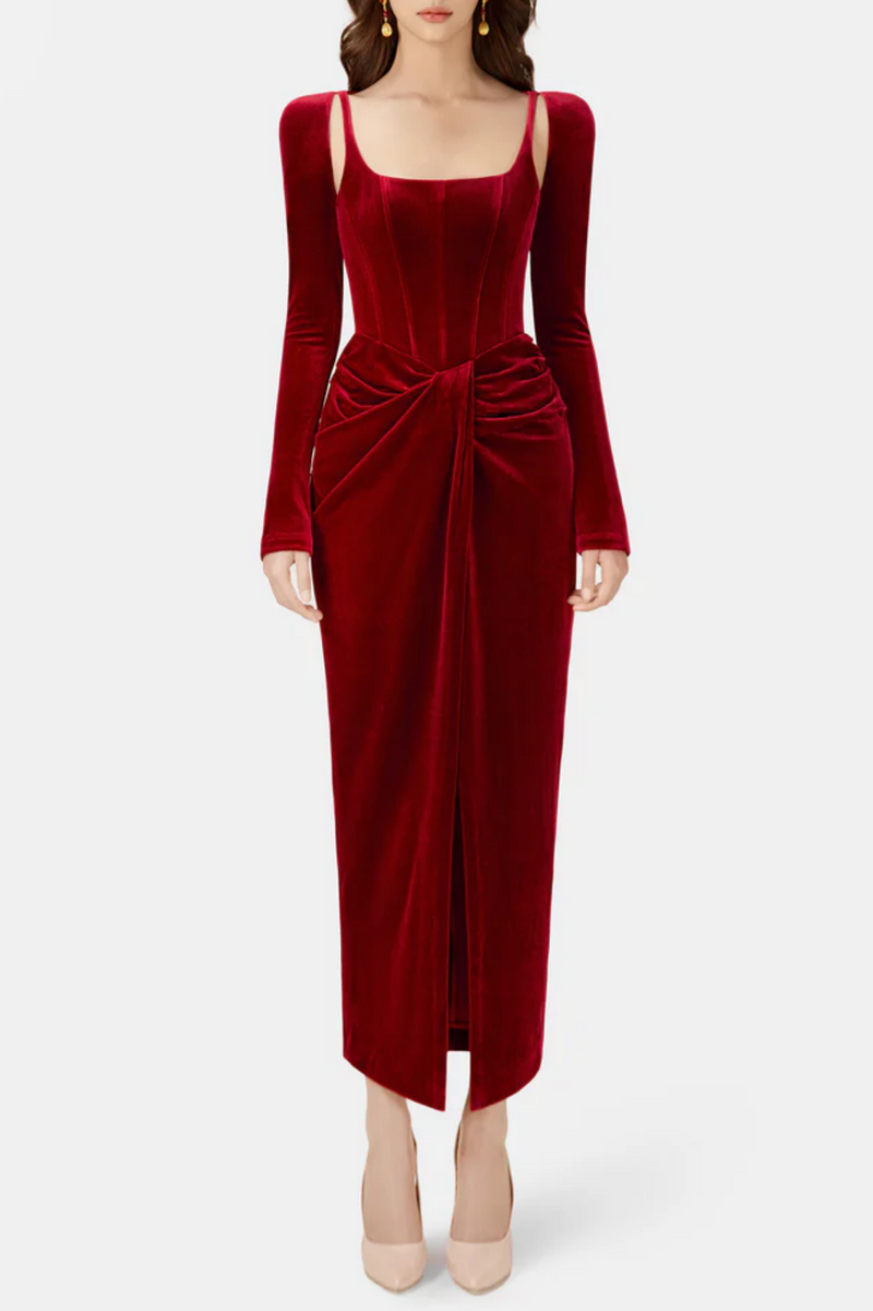Beautifully Finished Dress in a Timeless Design
