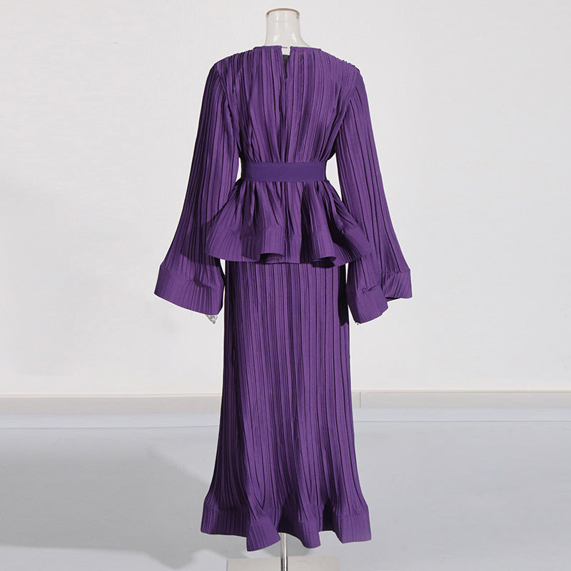 Well Tailored Pants with a Graceful Silhouette