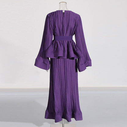 Well Tailored Pants with a Graceful Silhouette