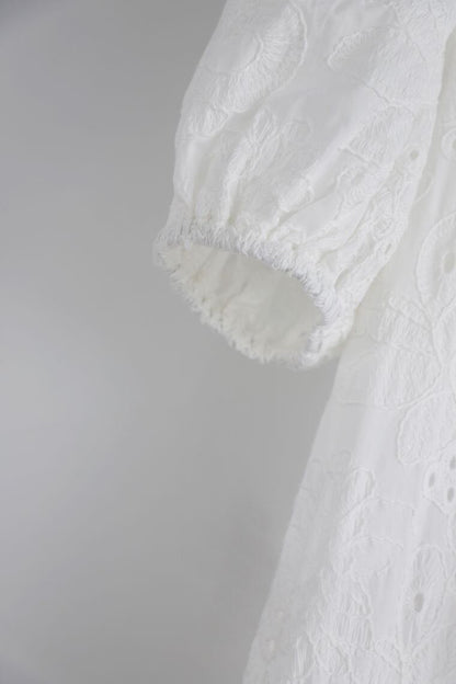 Beautifully Crafted Dress in a Classic Style