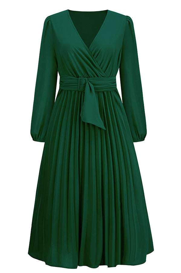 Sophisticated Dress with a Clean Classic Look