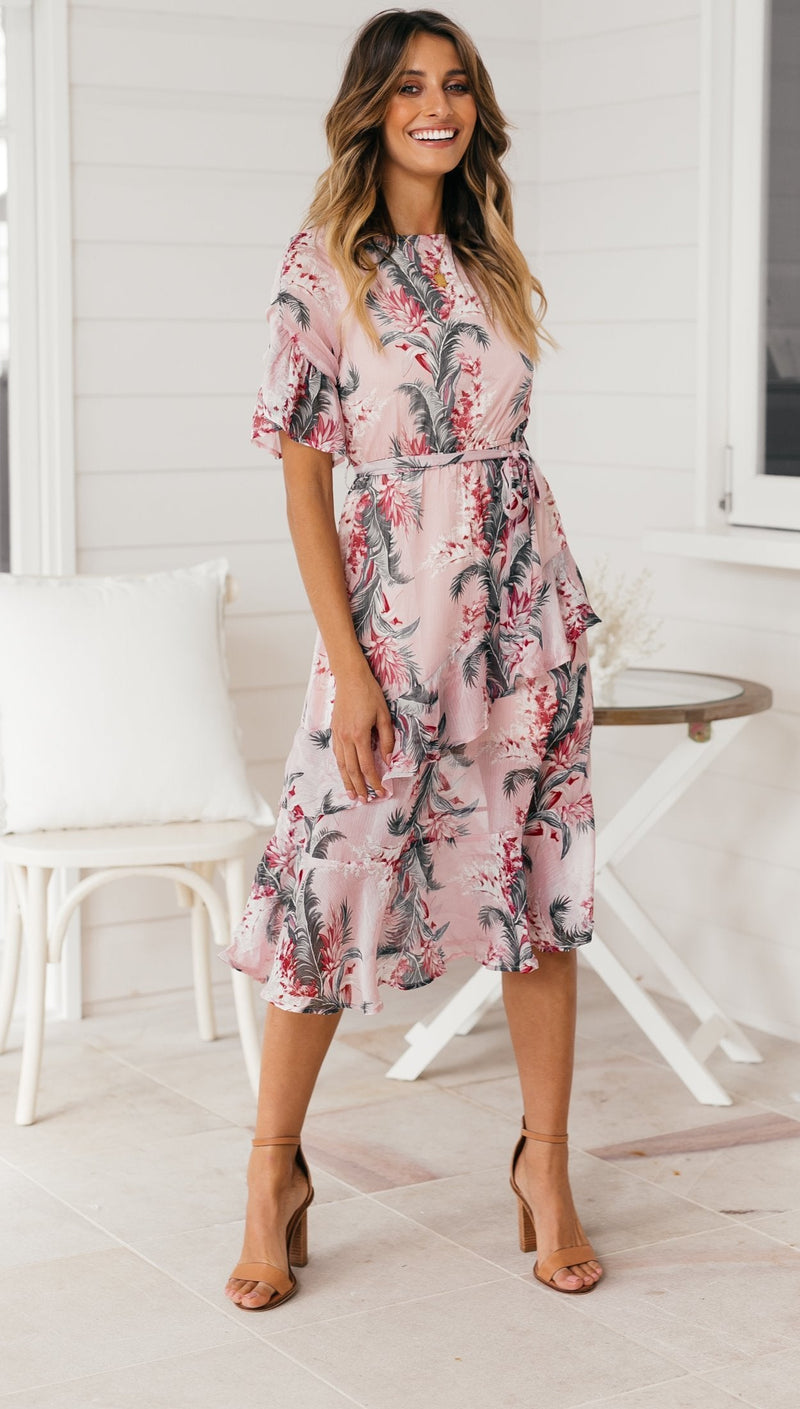 Beautifully Crafted Dress in a Classic Style