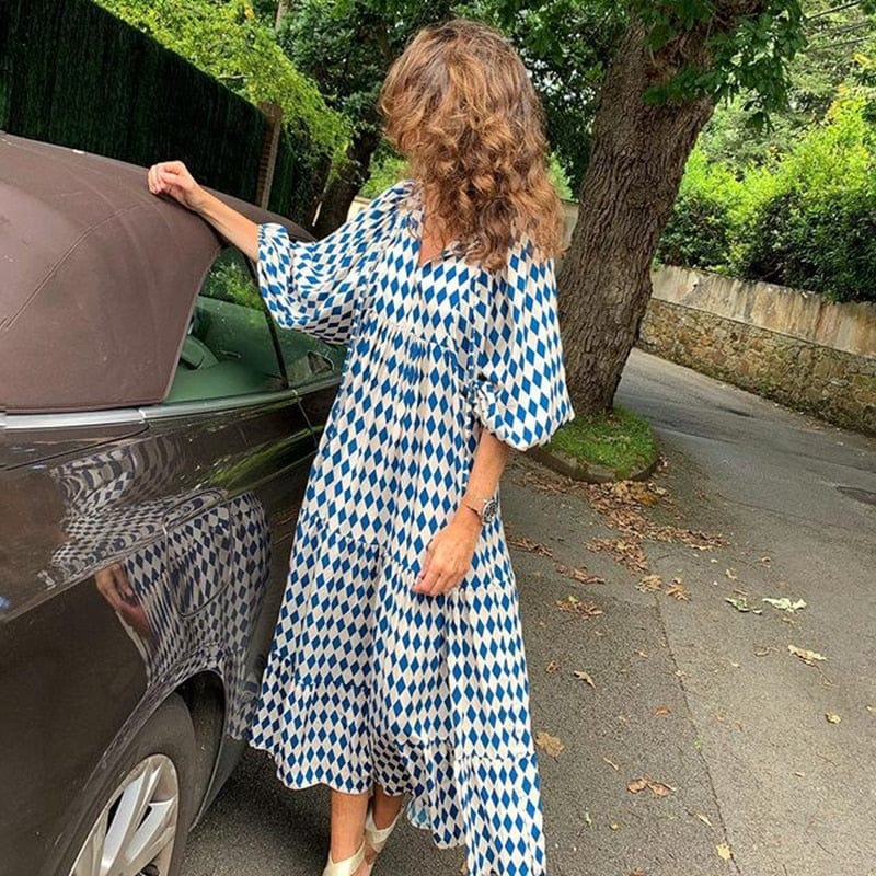 Gracefully Styled Dress for Any Occasion