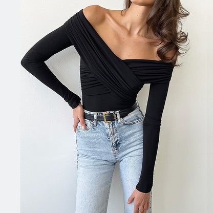 Effortlessly Elegant Garment with a Timeless Design