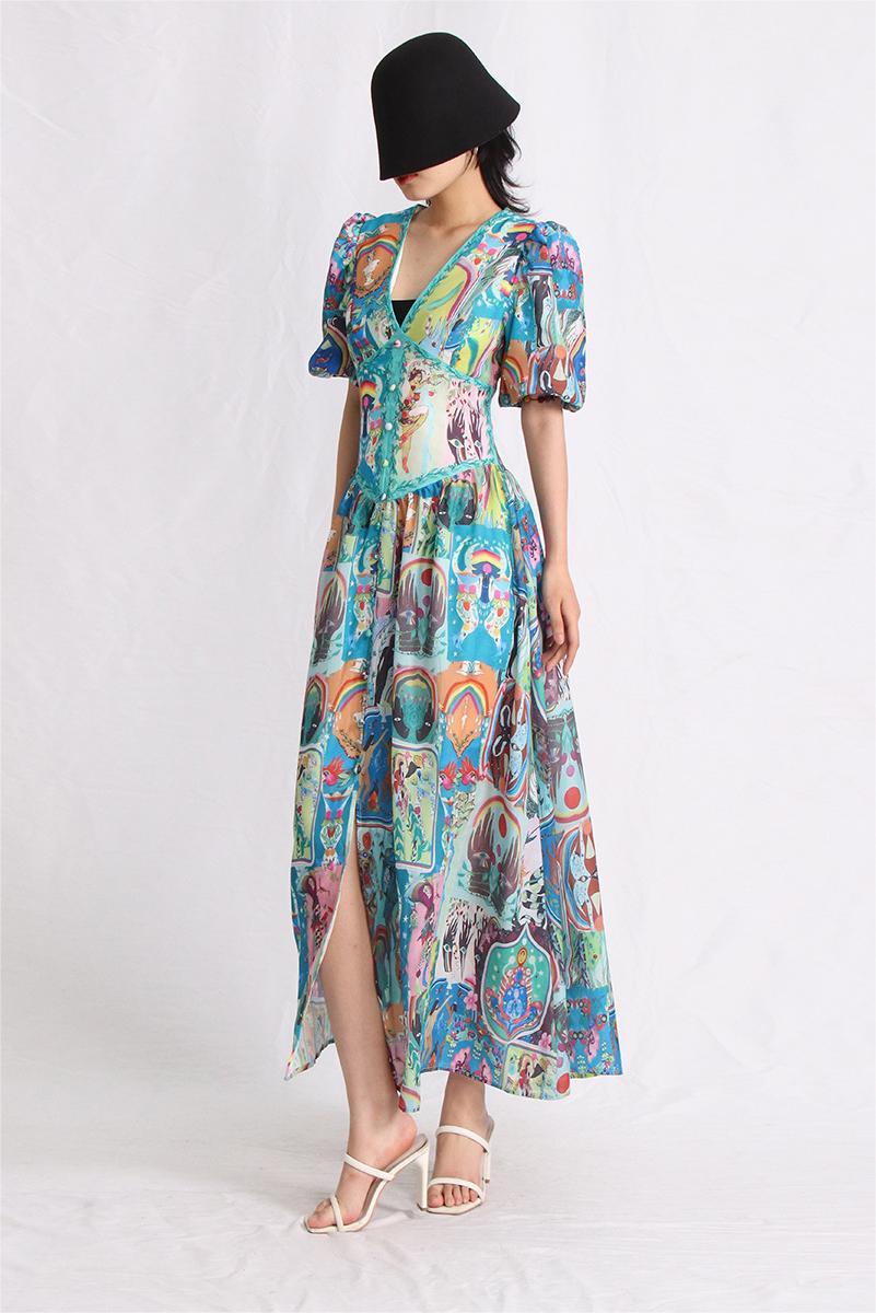 A Vintage Style Dress with Delicate Timeless Details