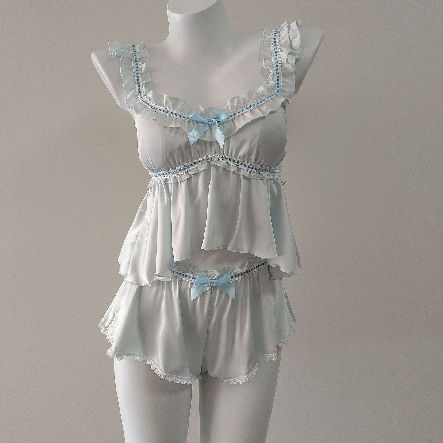Beautifully Finished Garment in a Timeless Design